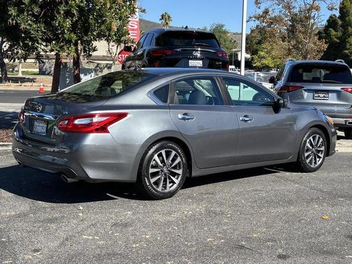 2017 Nissan Altima 2.5 SV