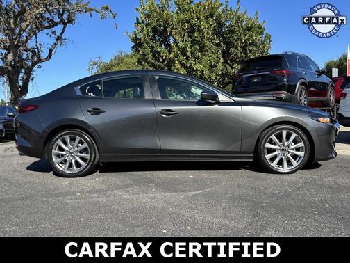 2022 Mazda Mazda3 FWD w/Preferred Package