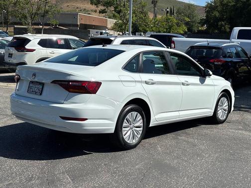 Pure White 2019 Volkswagen Jetta 1.4T S