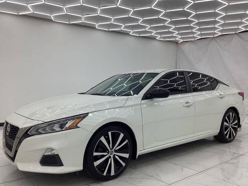 2019 Nissan Altima 2.5 SR