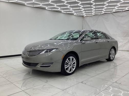 2016 Lincoln MKZ Hybrid Base