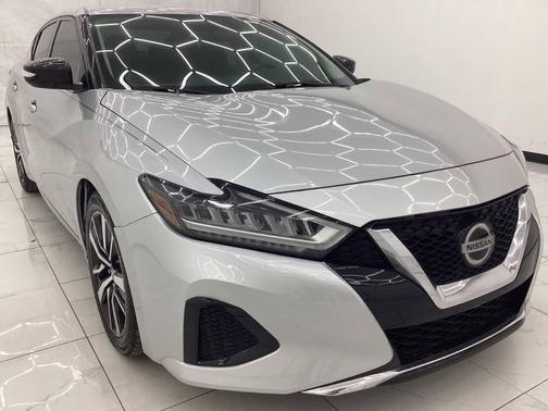 Brilliant Silver Metallic 2019 Nissan Maxima 3.5 SV