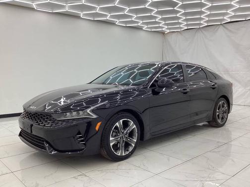 2022 Kia K5 LXS