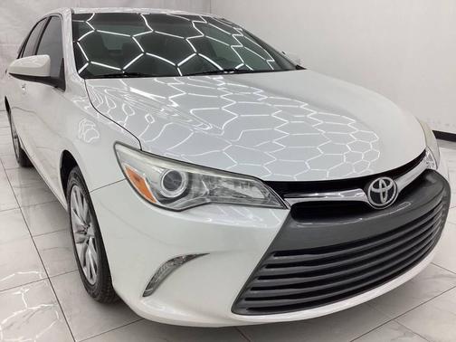 2017 Toyota Camry XLE