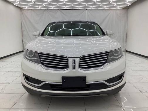 White Platinum Metallic Tri-Coat 2017 Lincoln MKX Reserve