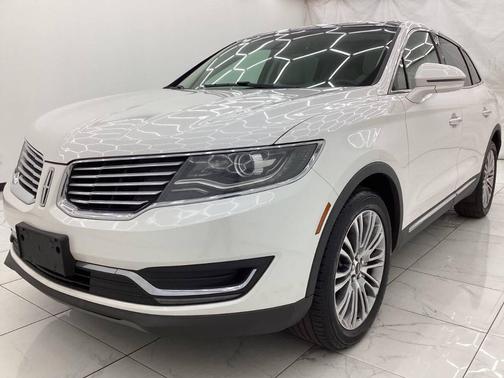 White Platinum Metallic Tri-Coat 2017 Lincoln MKX Reserve