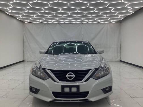 2016 Nissan Altima 2.5 SR