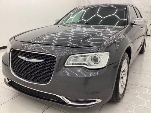 2017 Chrysler 300 S