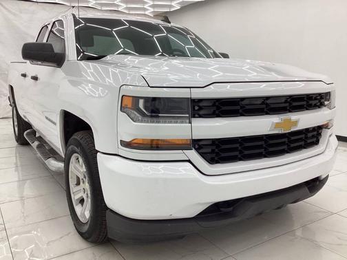 Summit White 2016 Chevrolet Silverado 1500 Custom