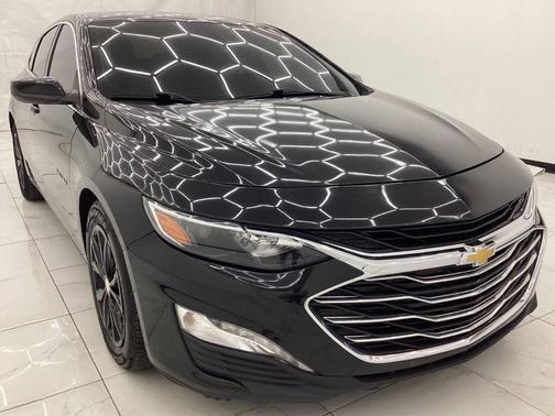 2021 Chevrolet Malibu FWD LT