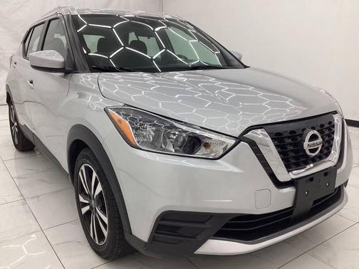 2020 Nissan Kicks SV