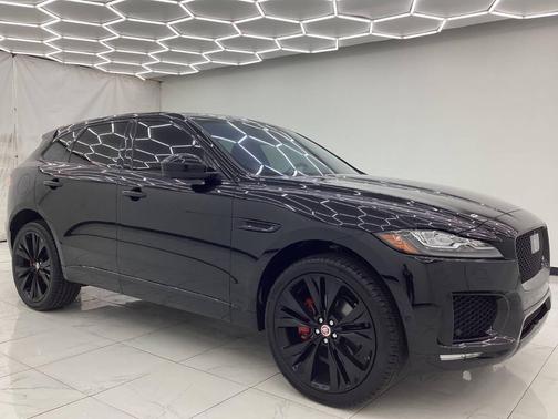 2018 Jaguar F-PACE S