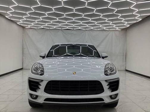 2018 Porsche Macan Base AWD 4dr SUV
