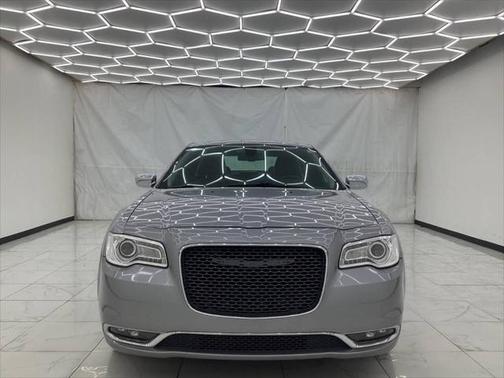 2018 Chrysler 300 Limited