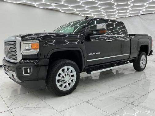 BLACK 2016 GMC Sierra 2500 Denali