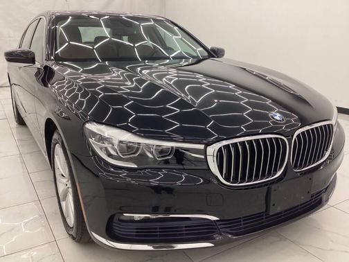 2017 BMW 740 xDrive