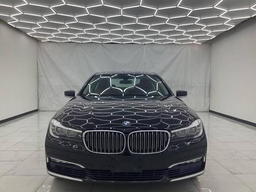 2017 BMW 740 xDrive