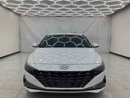 2022 Hyundai ELANTRA HEV Limited