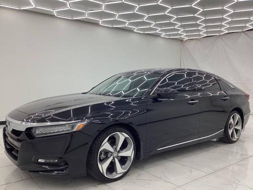 2019 Honda Accord Touring 2.0T