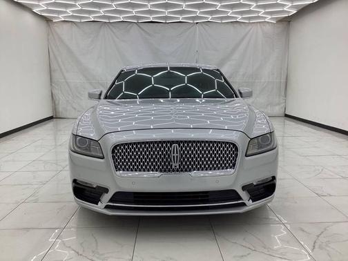 2017 Lincoln Continental Premiere