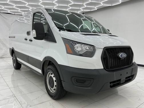 Oxford White 2021 Ford Transit-250 Base