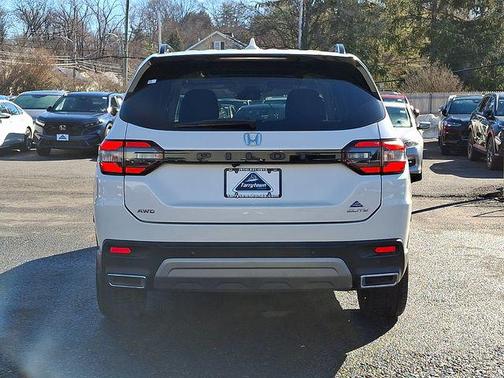 2023 Honda Pilot AWD Elite