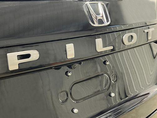 Smoke Blue Pearl 2026 Honda Pilot Touring 8-Passenger