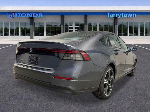 Meteorite Gray Metallic 2026 Honda Accord SE