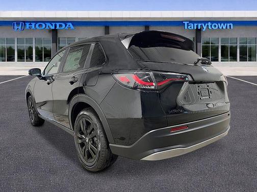 Deep Ocean Pearl 2027 Honda HR-V Sport