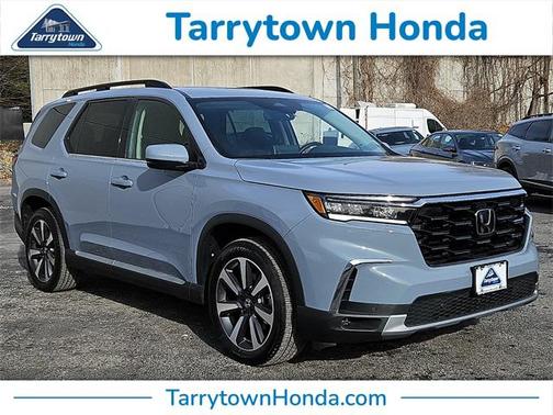 2023 Honda Pilot Touring 8-Passenger