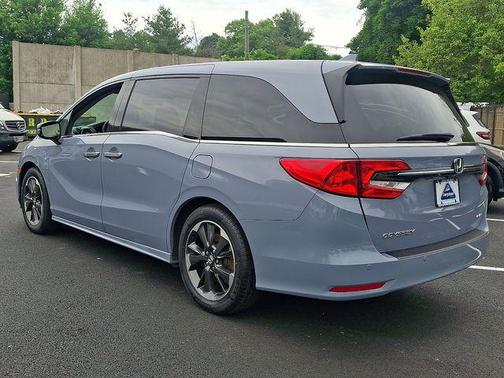 Gray 2023 Honda Odyssey Elite
