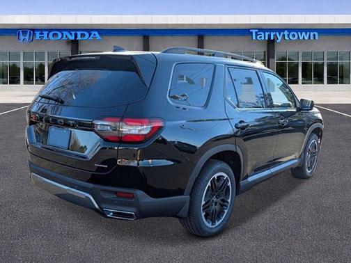 Smoke Blue Pearl 2026 Honda Pilot Touring 8-Passenger