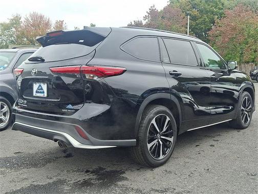 2022 Toyota Highlander XSE