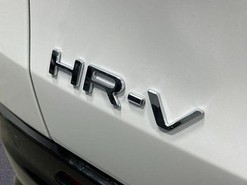Platinum White Pearl 2027 Honda HR-V EX-L
