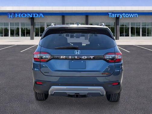 Smoke Blue Pearl 2026 Honda Pilot TrailSport