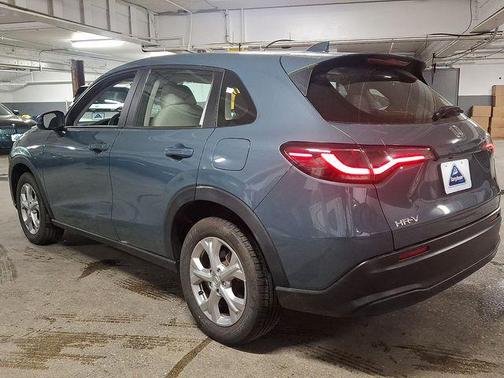 Nordic Forest Pearl 2023 Honda HR-V LX