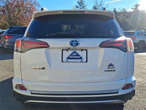 2018 Toyota RAV4 Hybrid XLE