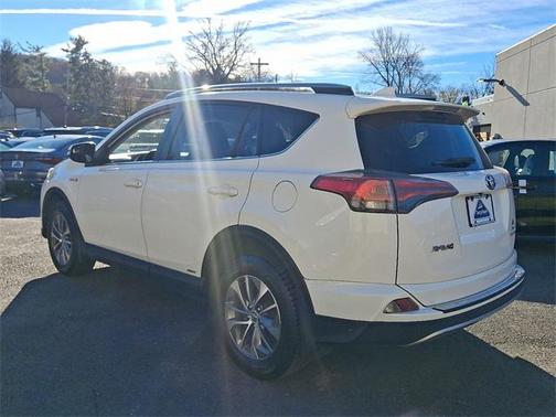 2018 Toyota RAV4 Hybrid XLE