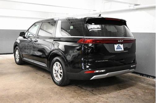 2022 Kia Carnival LXS