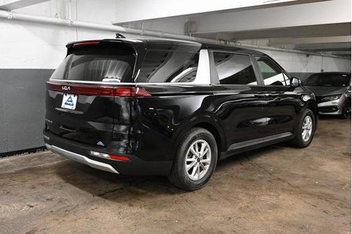 2022 Kia Carnival LXS