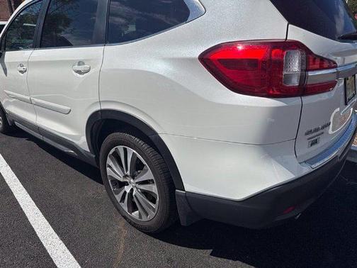 Crystal White Pearl 2021 Subaru Ascent Limited 7-Passenger