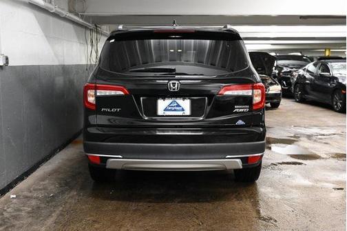 2022 Honda Pilot Touring 8-Passenger