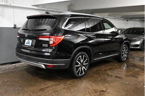 2022 Honda Pilot Touring 8-Passenger
