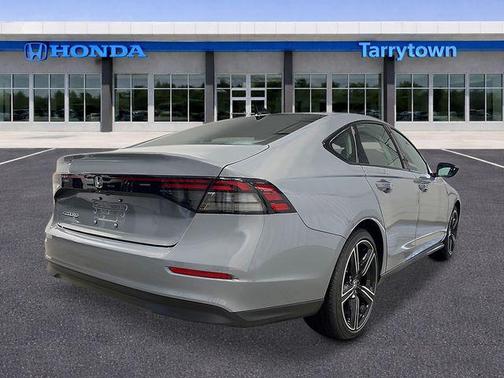 Urban Gray Pearl 2026 Honda Accord SE