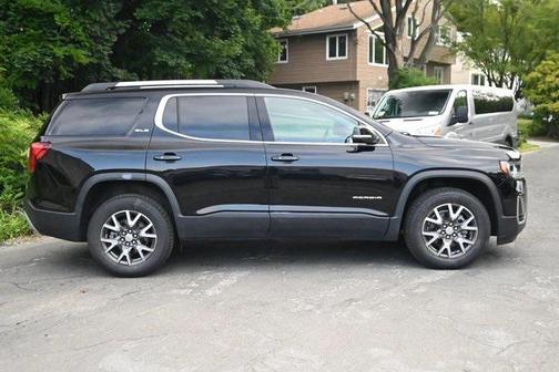 2022 GMC Acadia FWD SLE