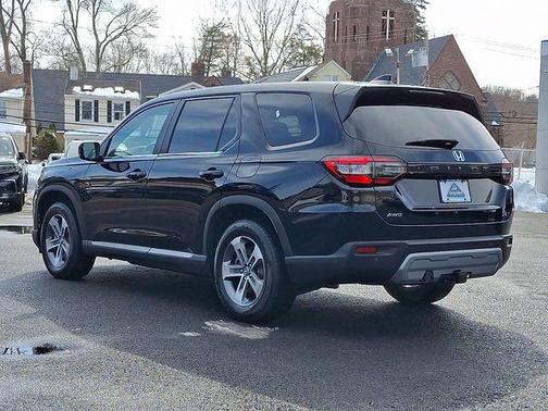 2023 Honda Pilot AWD EX-L 7 Passenger
