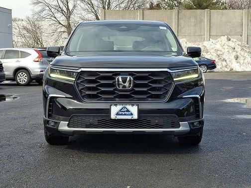 2023 Honda Pilot AWD EX-L 7 Passenger