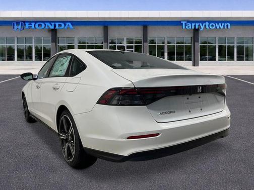 Platinum White Pearl 2026 Honda Accord SE