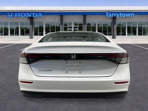 Platinum White Pearl 2026 Honda Accord SE