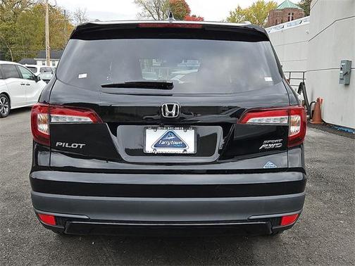 2022 Honda Pilot AWD Sport